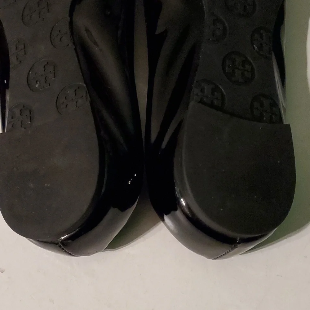 Tory Burch women's 8 black shiny flat shoes